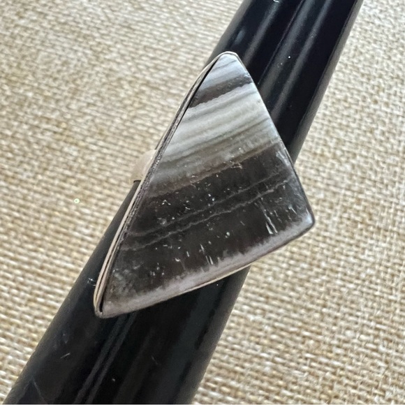 New Zebra Calcite Stone Silver Overlay Ring Size 6 - Picture 2 of 6